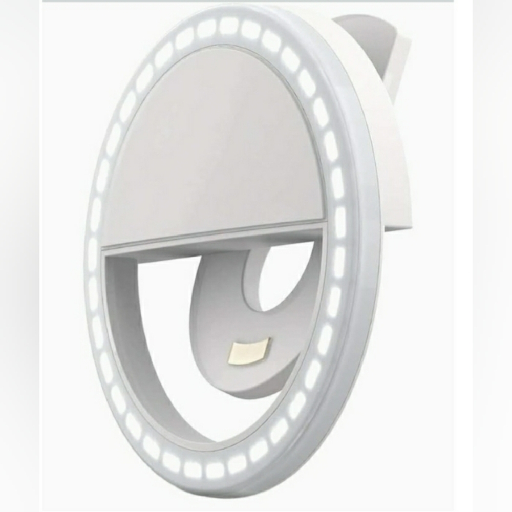 Clip-on LED selfie ring & USB cord